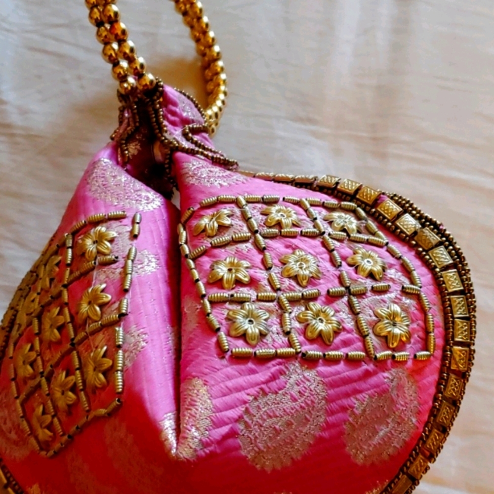 Party purse
